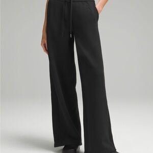 Lululemon Scuba Mid-Rise Wide-Leg Pants